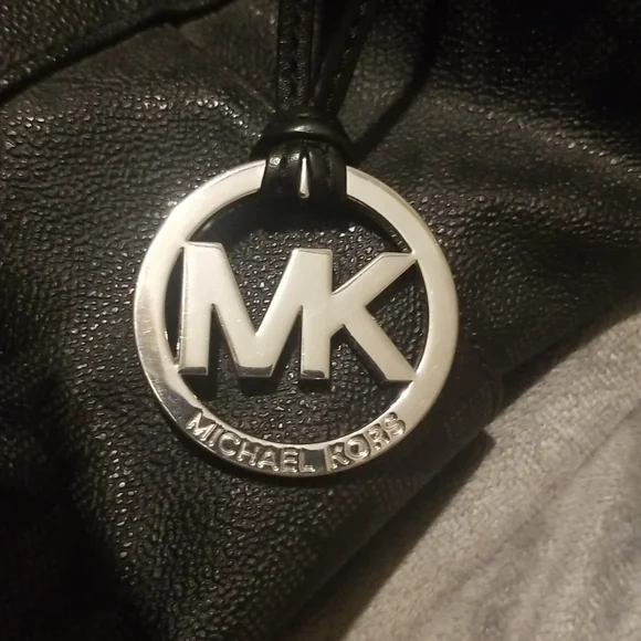 Authentic MK bag - Picture 3 of 9